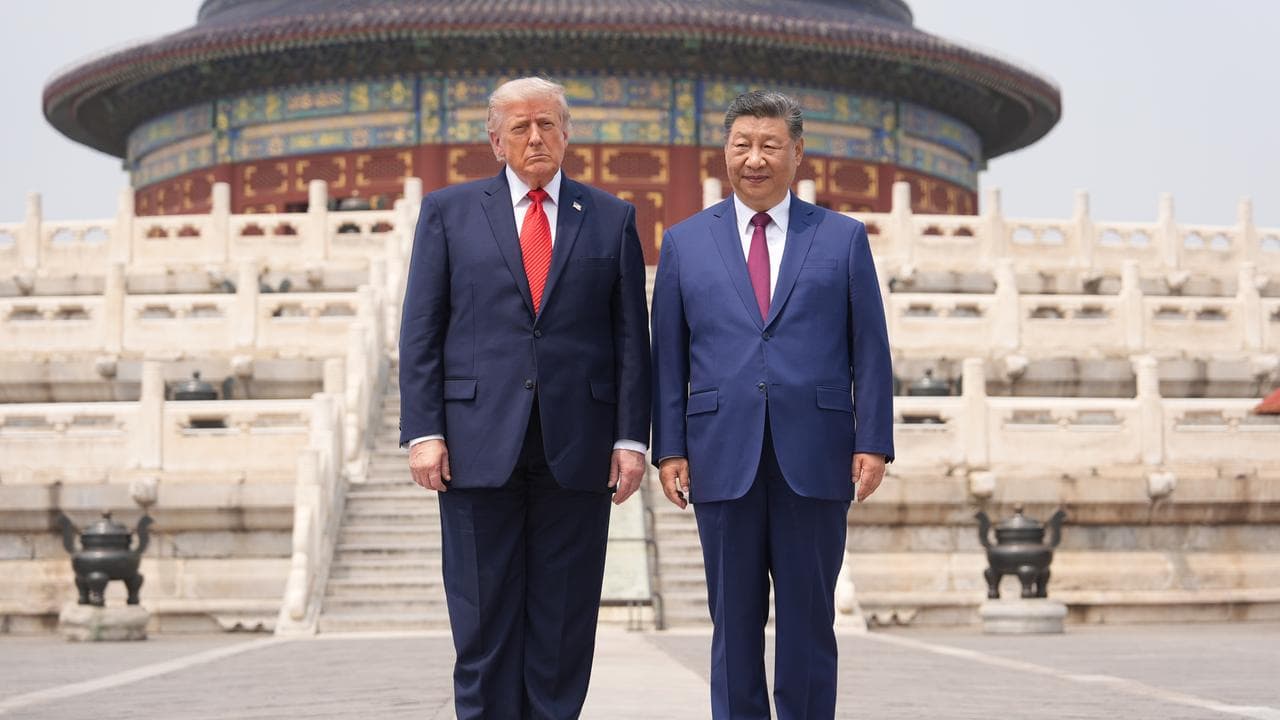 Donald Trump stands with Xi Jinping at the Temple of Heaven