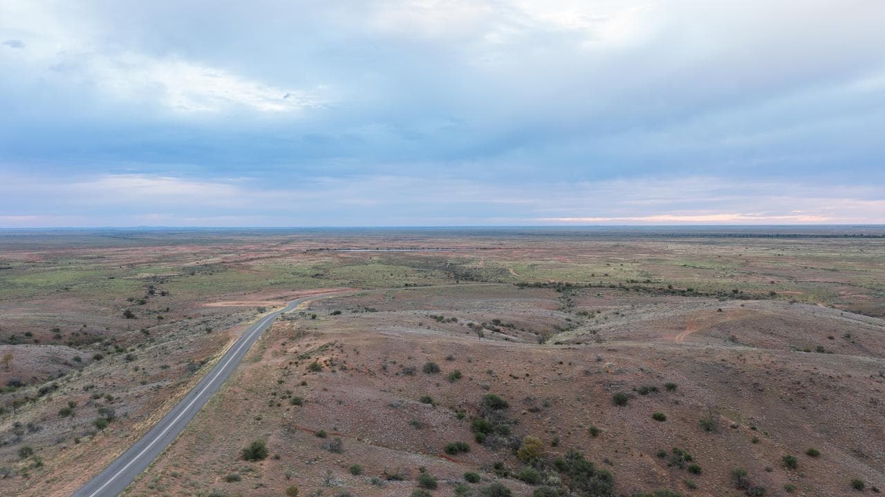The Mundi Mundi Plain, 30km west of Broken Hill
