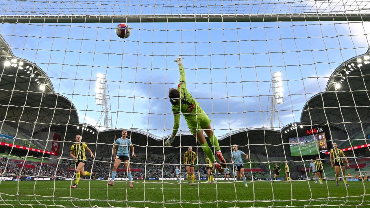 Esson can't stop McNamara's goal