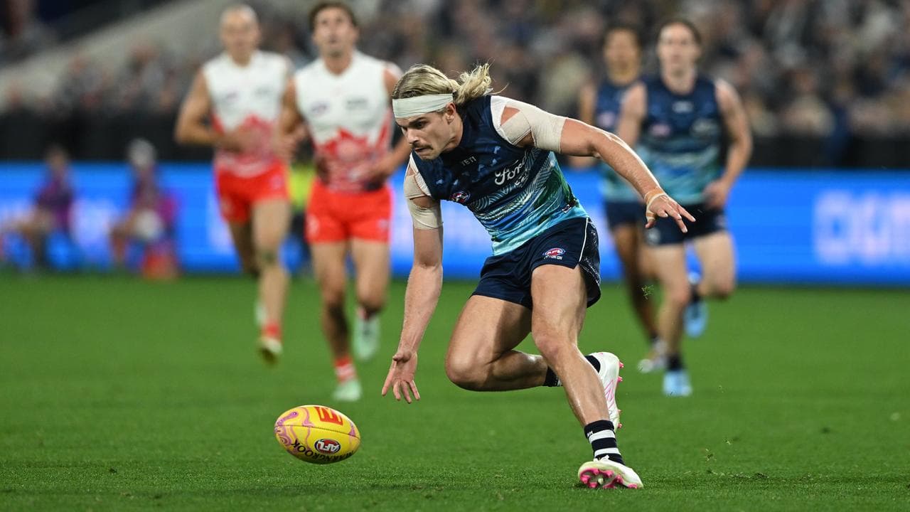 Bailey Smith bounced back to finish with 32 disposals.