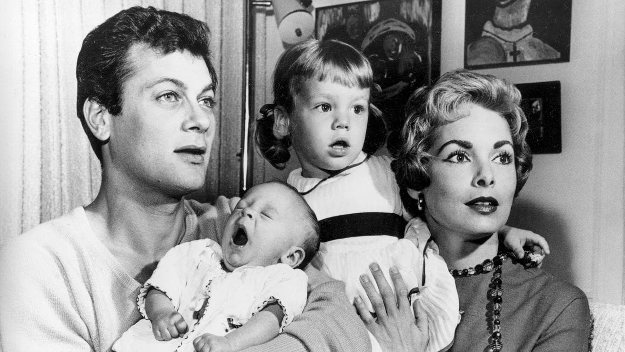 Tony Curtis, Janet Leigh, daughters Kelly and newborn Jamie Lee
