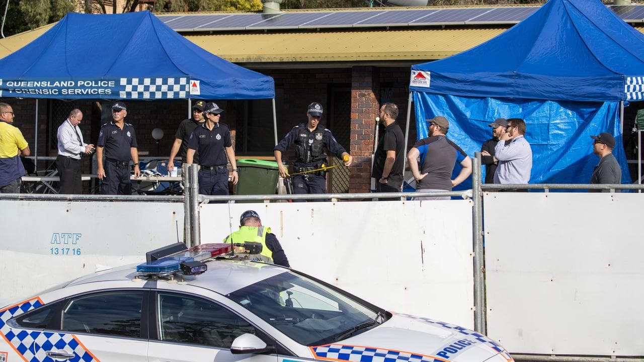 Police investigators digging up a Bracken Ridge home (file)