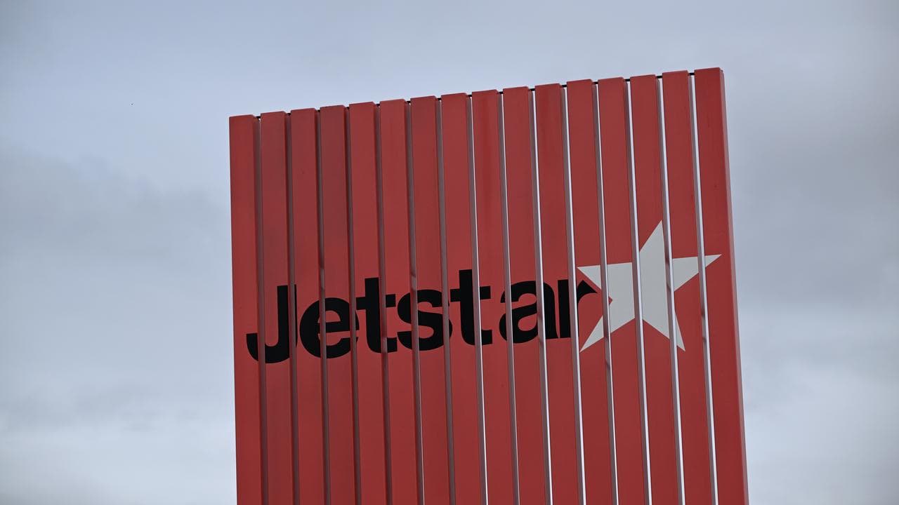 Jetstar sign at Avalon Airport (file)