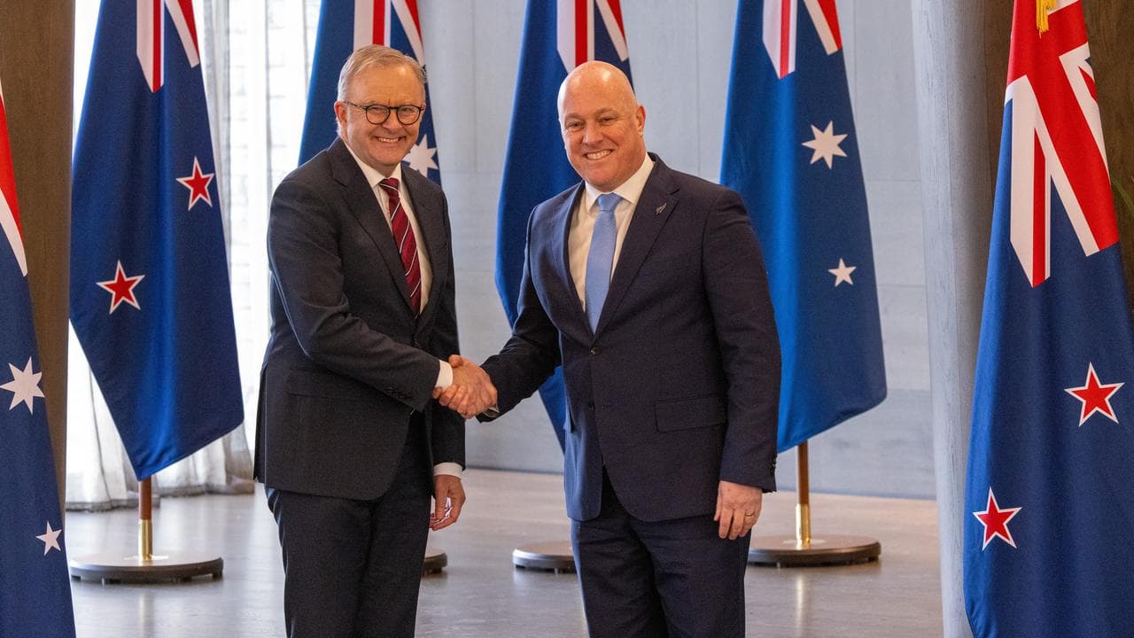 Anthony Albanese and New Zealand Prime Minister Christopher Luxo