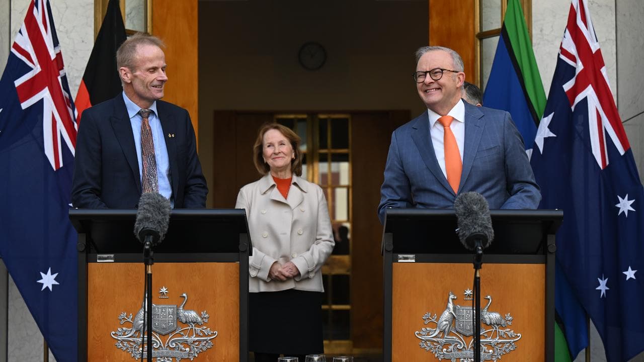 ANTHONY ALBANESE RICHARD SCOLYER CHAIR