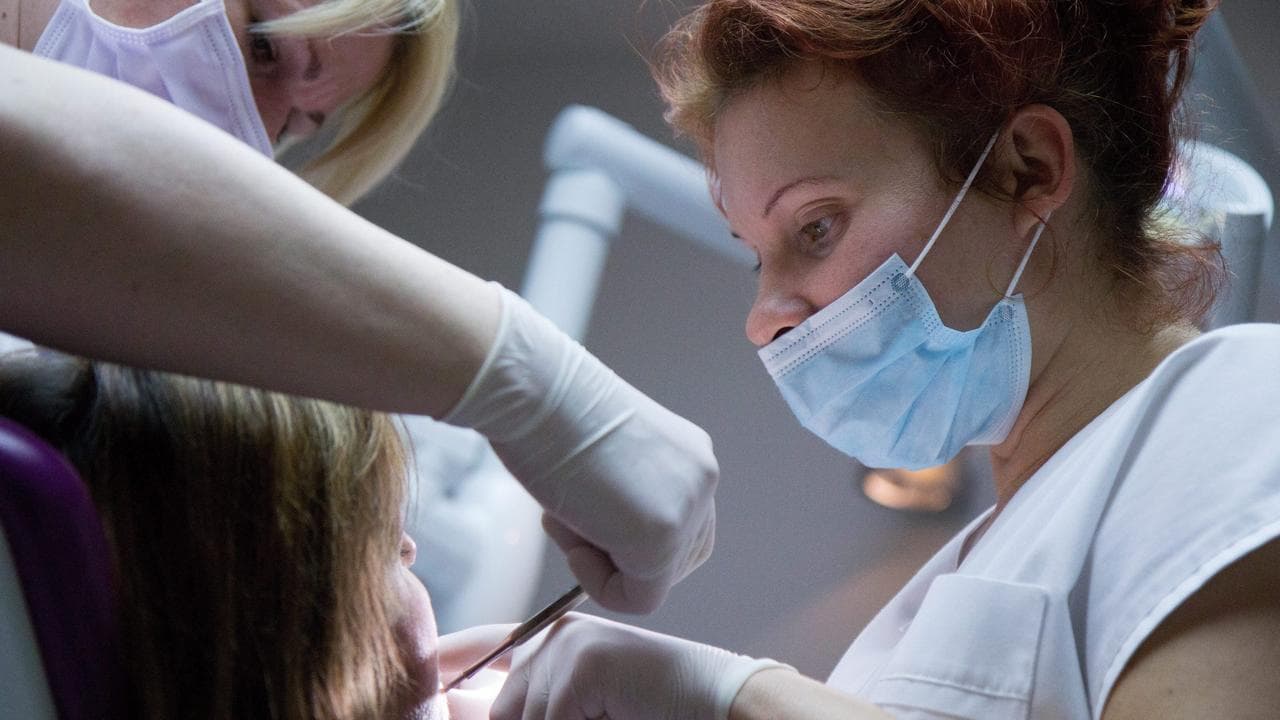 Dental treatment (file)