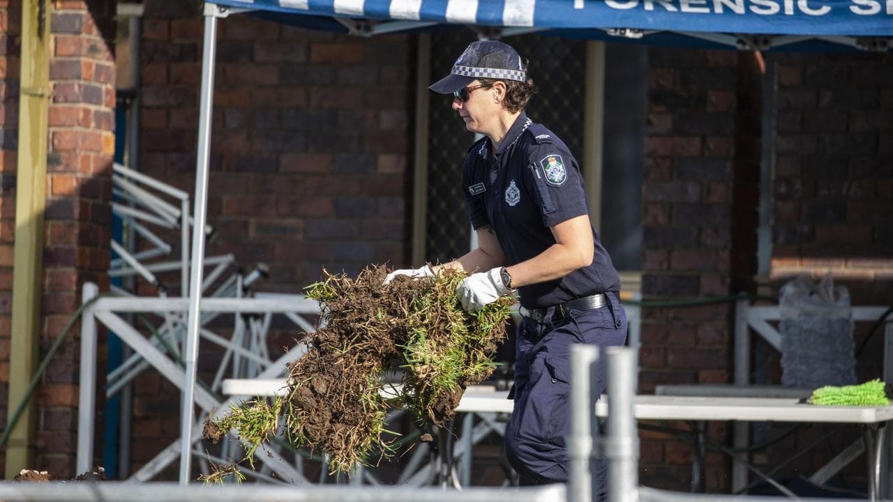 Police at homicide scene (file)