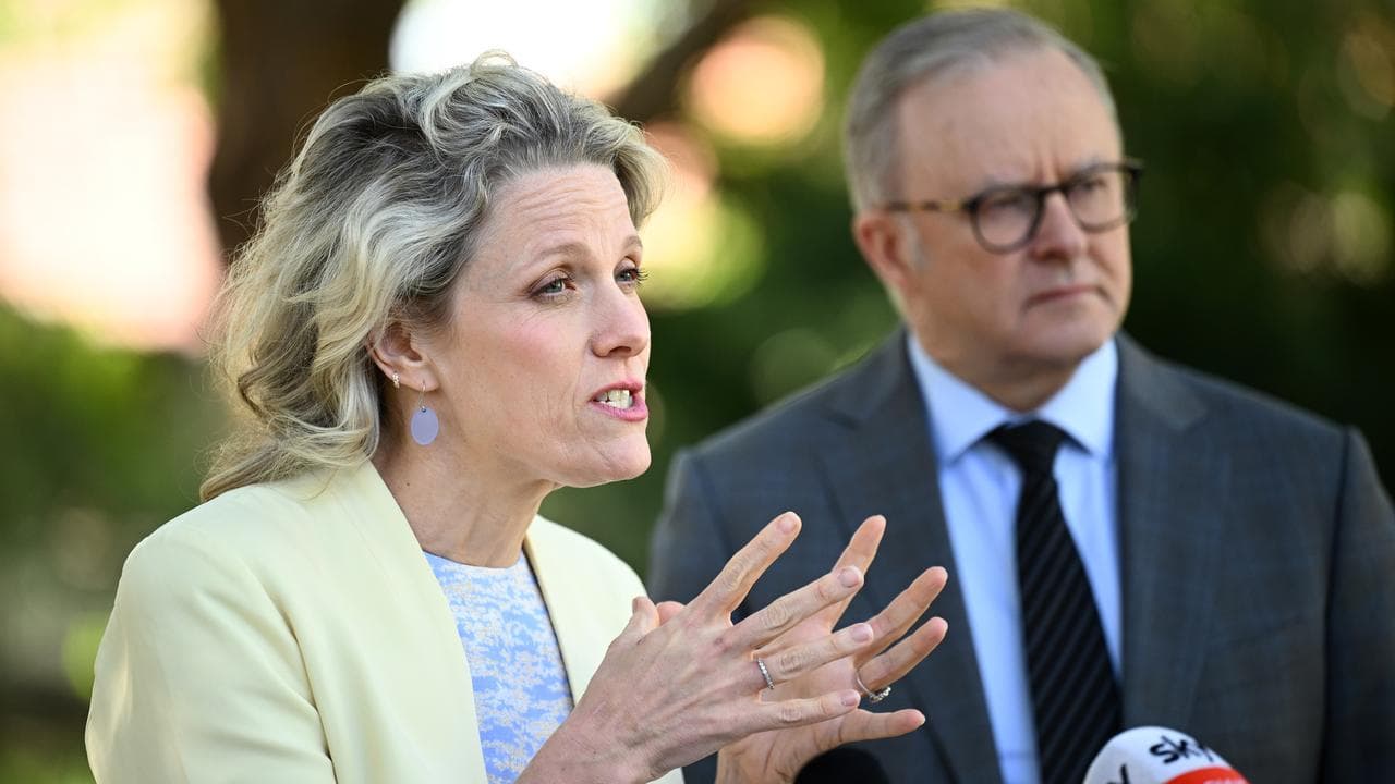 Housing Minister Clare O’Neil and Prime Minister Anthony Albanese.