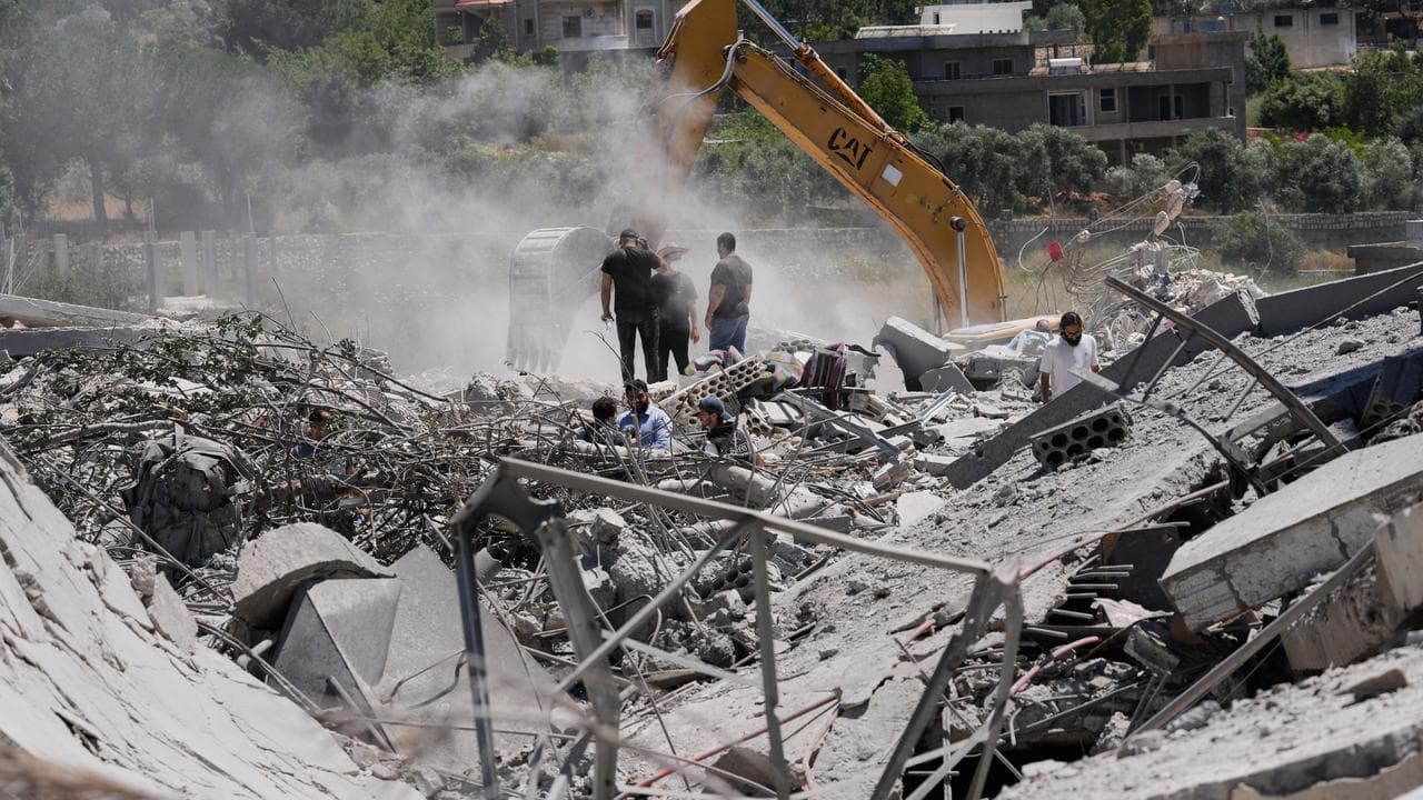 Search for bodies under the rubble after an Israeli strike in Lebanon