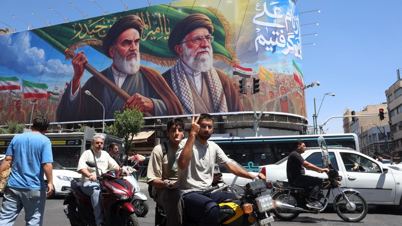 Pro-regime billboard in Tehran, Iran