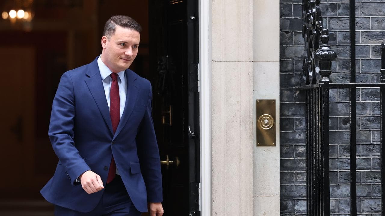 Wes Streeting departs 10 Downing Street