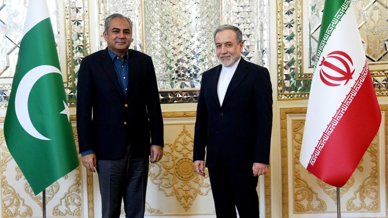 Pakistan's Mohsin Naqvi and Iranian Foreign Minister Abbas Araghchi.