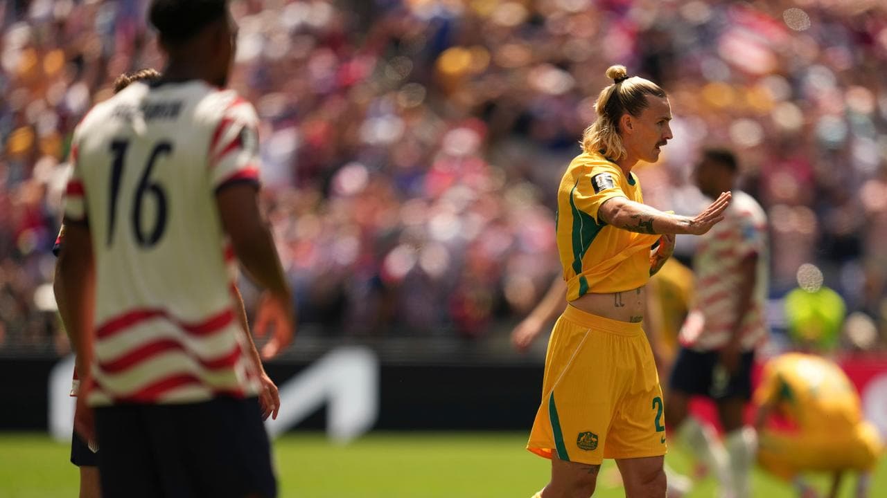 Australia's Jackson Irvine (22) 