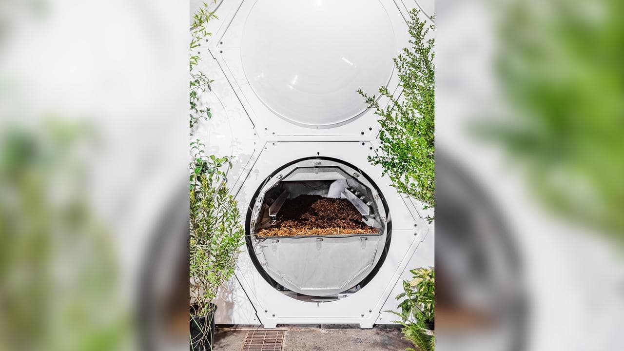 a human composting vessel