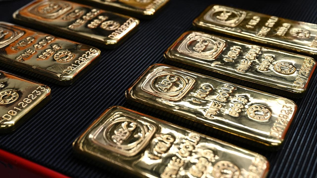 Gold bullions