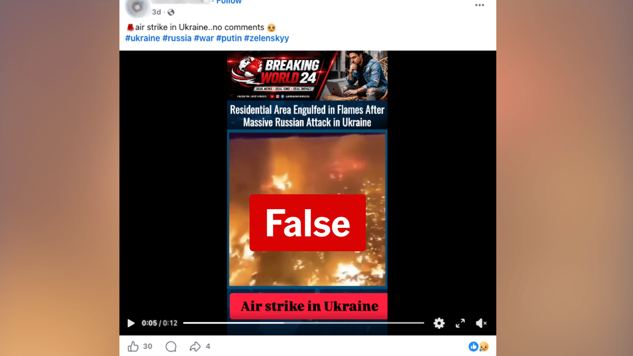 The clip shows a fire in a coastal village in Malaysia in April 2026. 