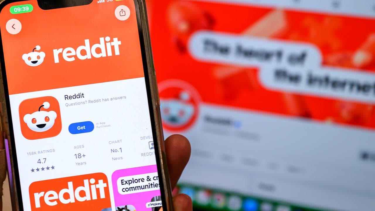 Generic image of social networking app Reddit