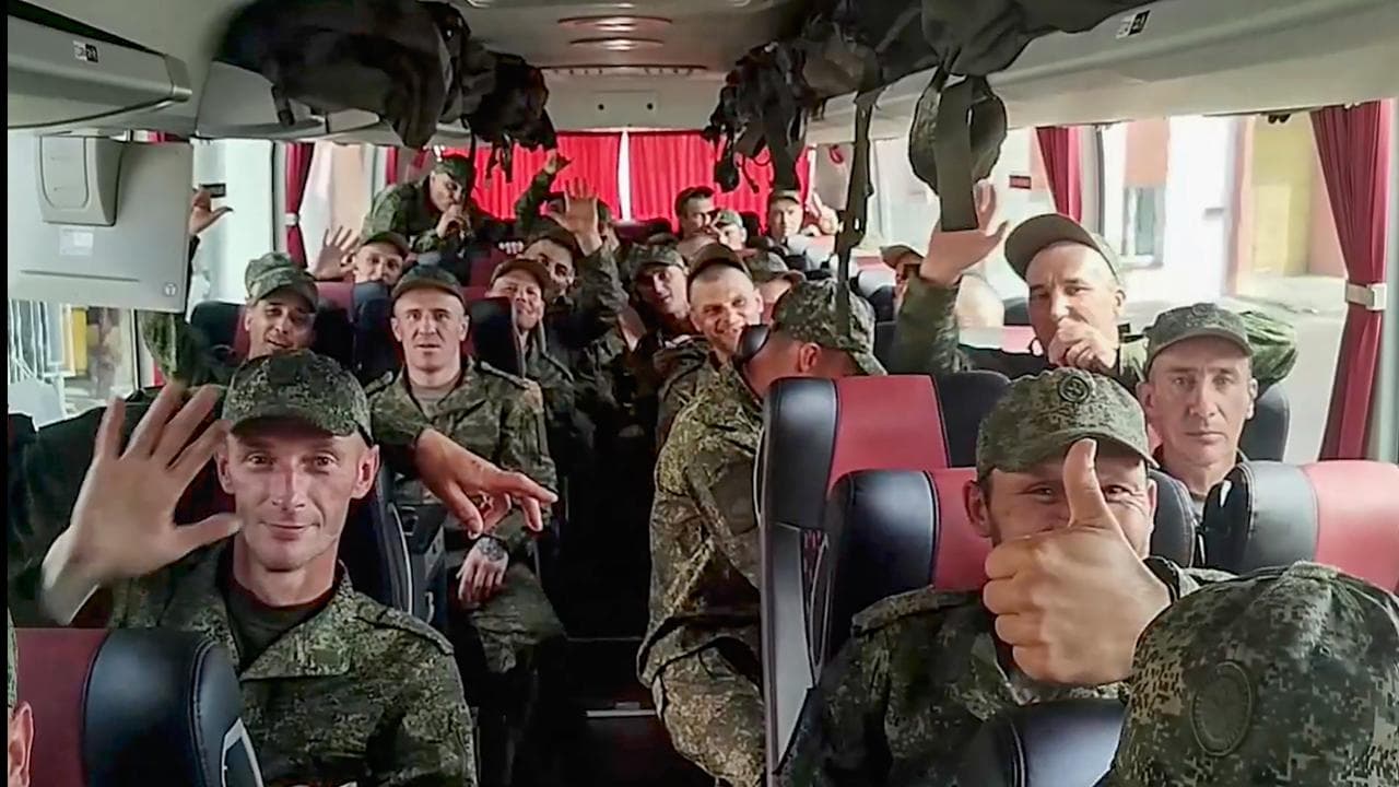 Russian soldiers