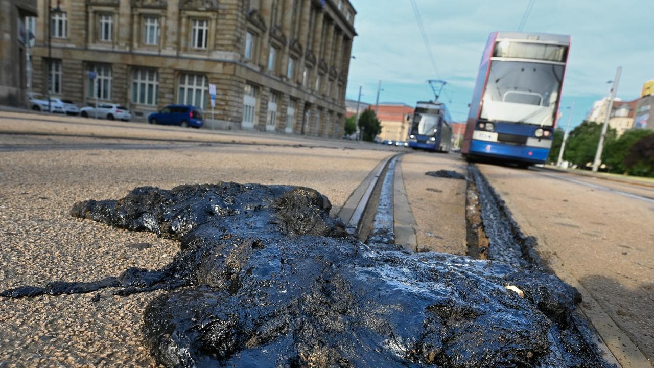 Ddamage to tram infrastructure in Leipzig