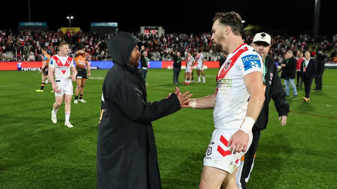 Api Koroisau congratulates Clint Gutherson