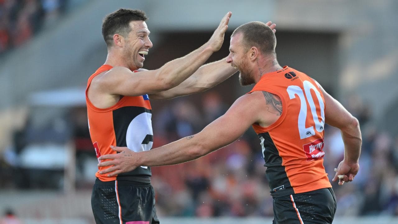 (L-R) Toby Greene and Jake Stringer.