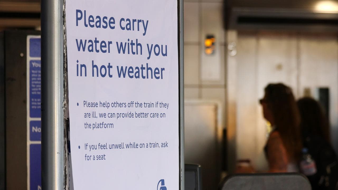 UK Met Office issues extreme heat warnings