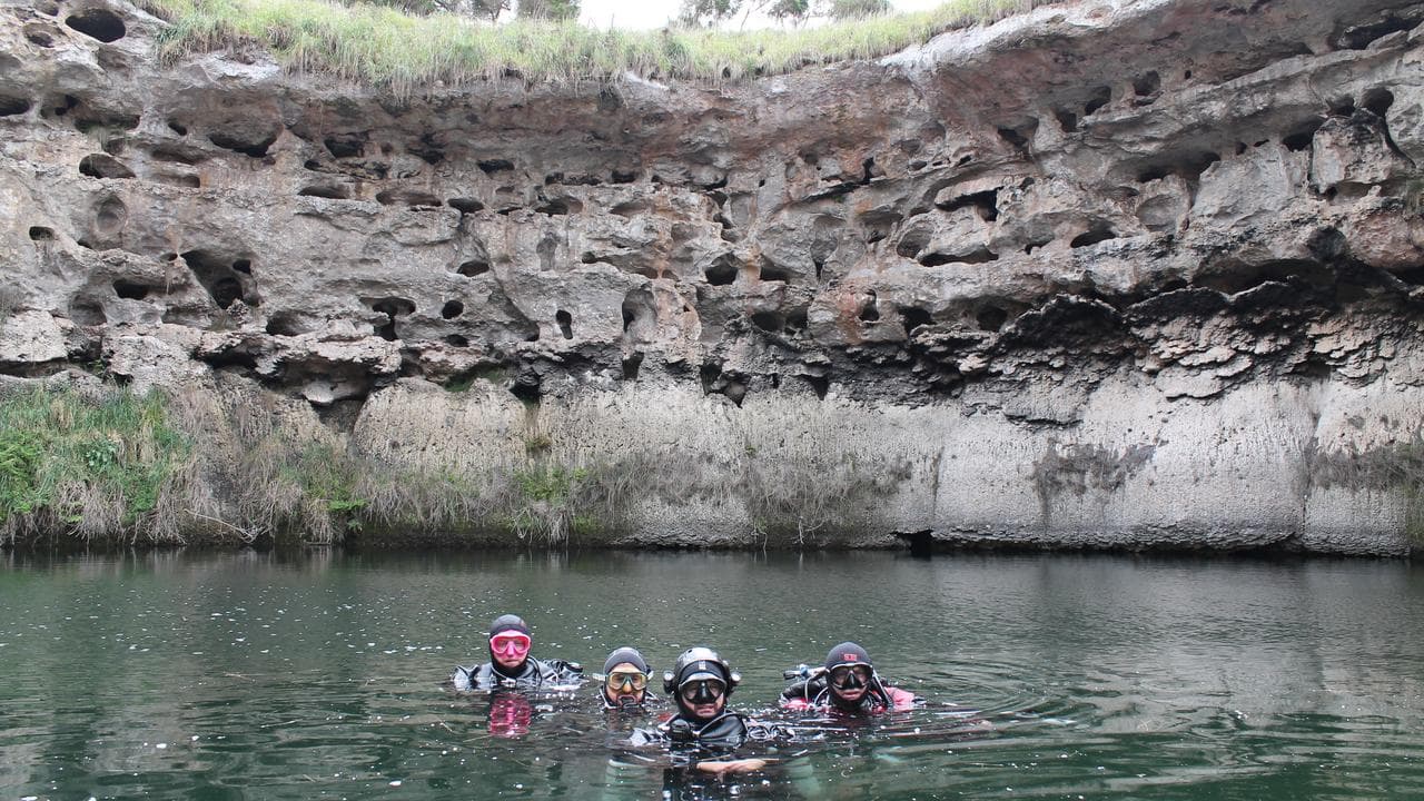Griffith University cave diving team