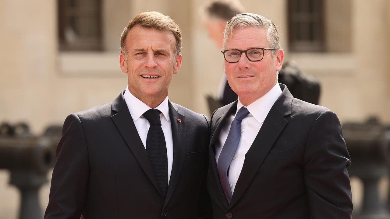 French President Emmanuel Macron and UK Prime Minister Keir Starmer