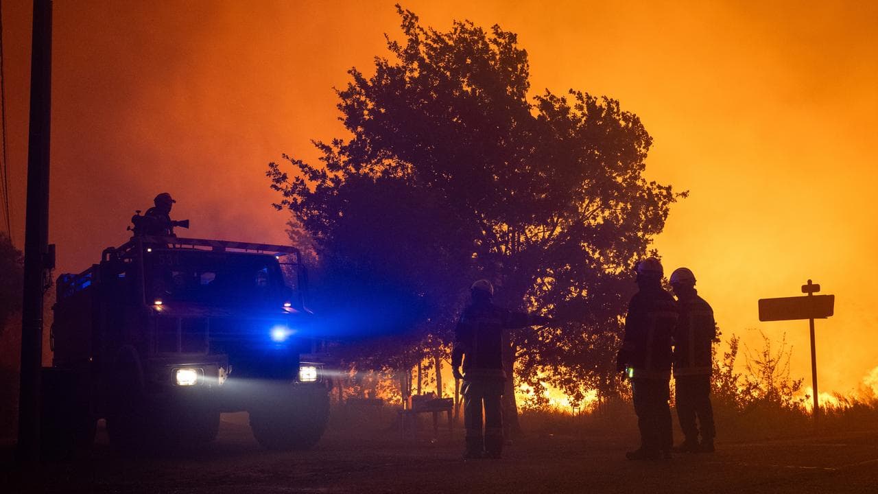 Wildfires on Cap Ferret peninsula