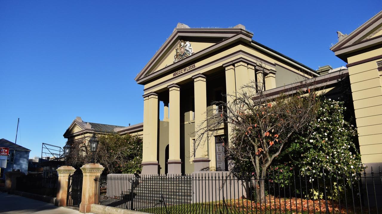 Orange courthouse