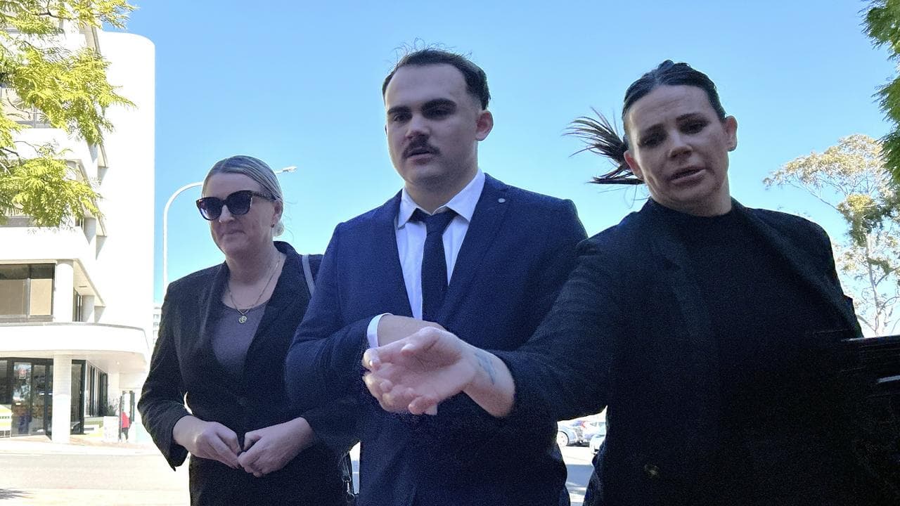 Gottaas walks to court