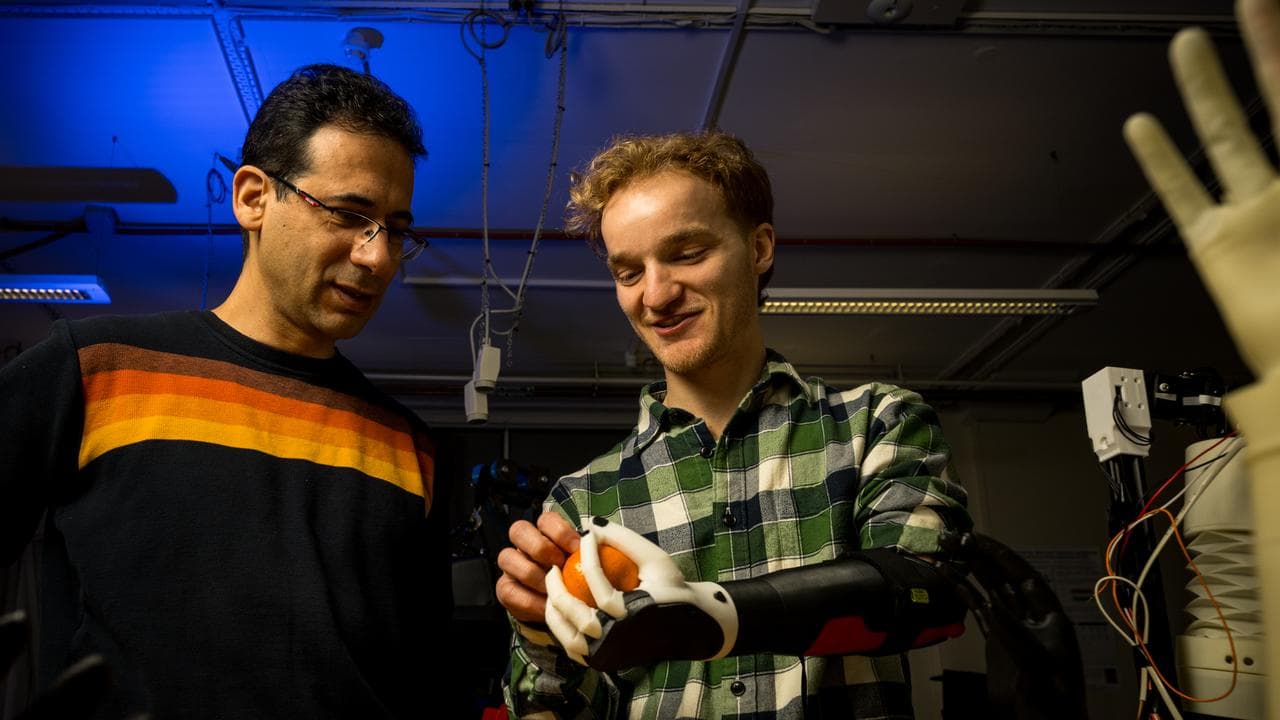 Alireza Mohammadi and Xavier Vella