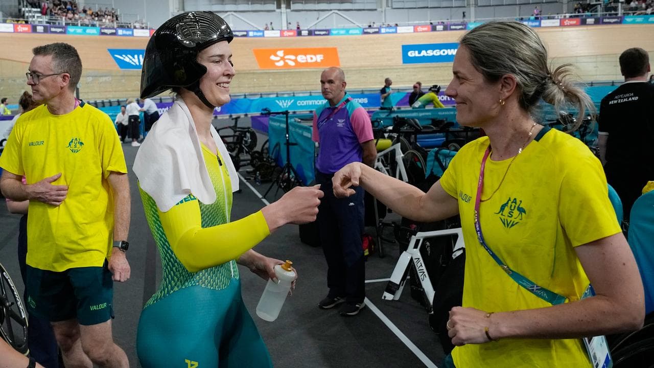 Claudia Marcks.