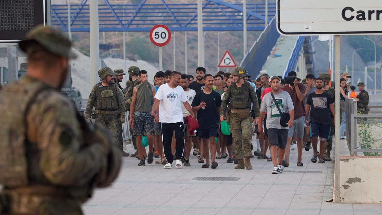 Migrants who crossed into Spain return to Morocco
