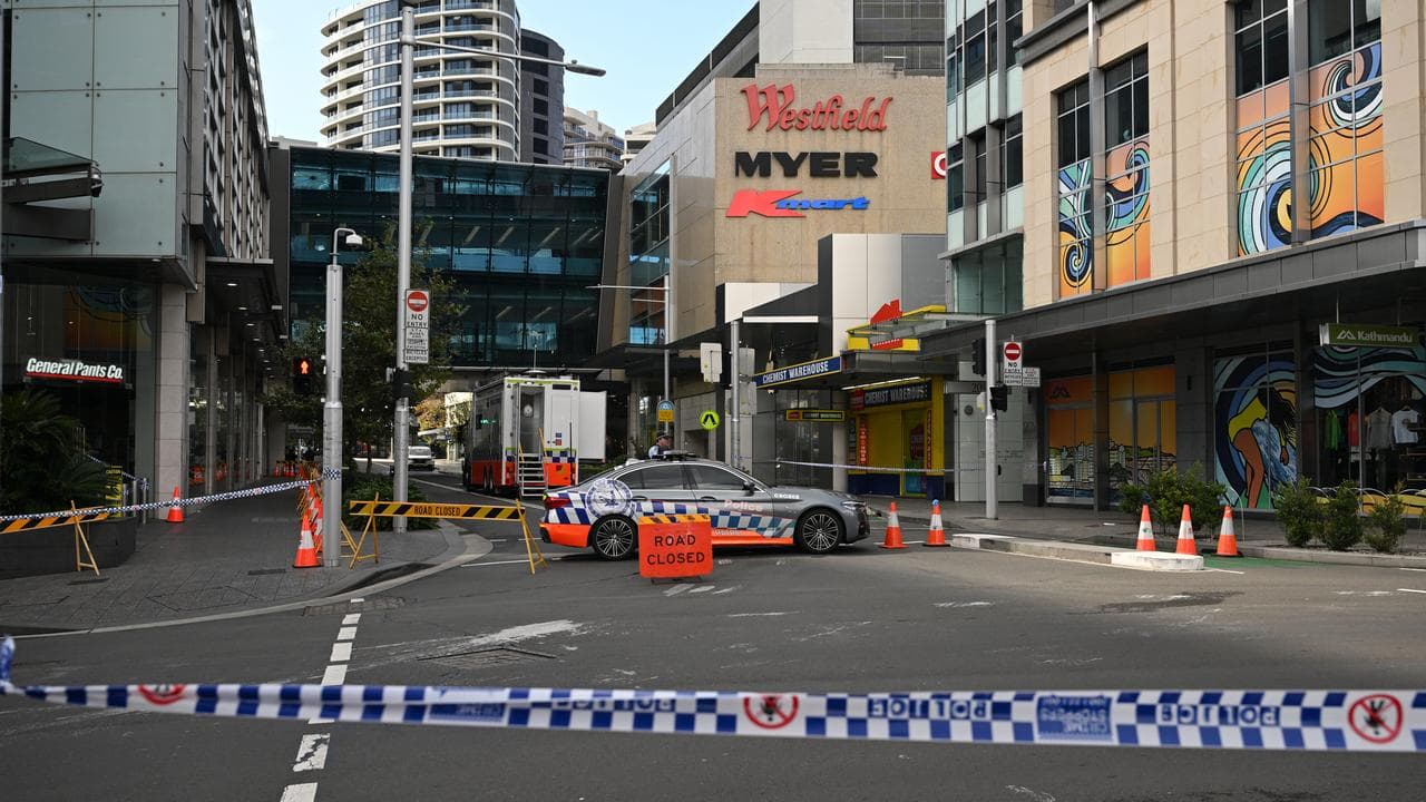 2024 Bondi Junction stabbing scene