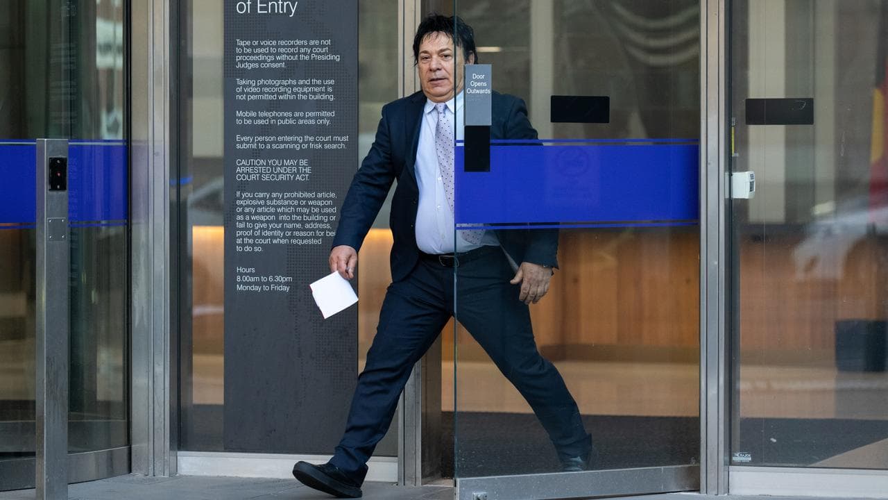 Ralph Carr leaves the County Court of Victoria