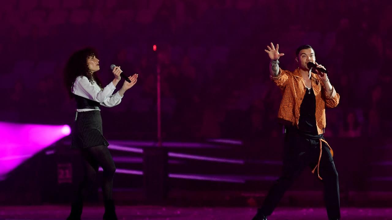 Sebastian performing in 2022
