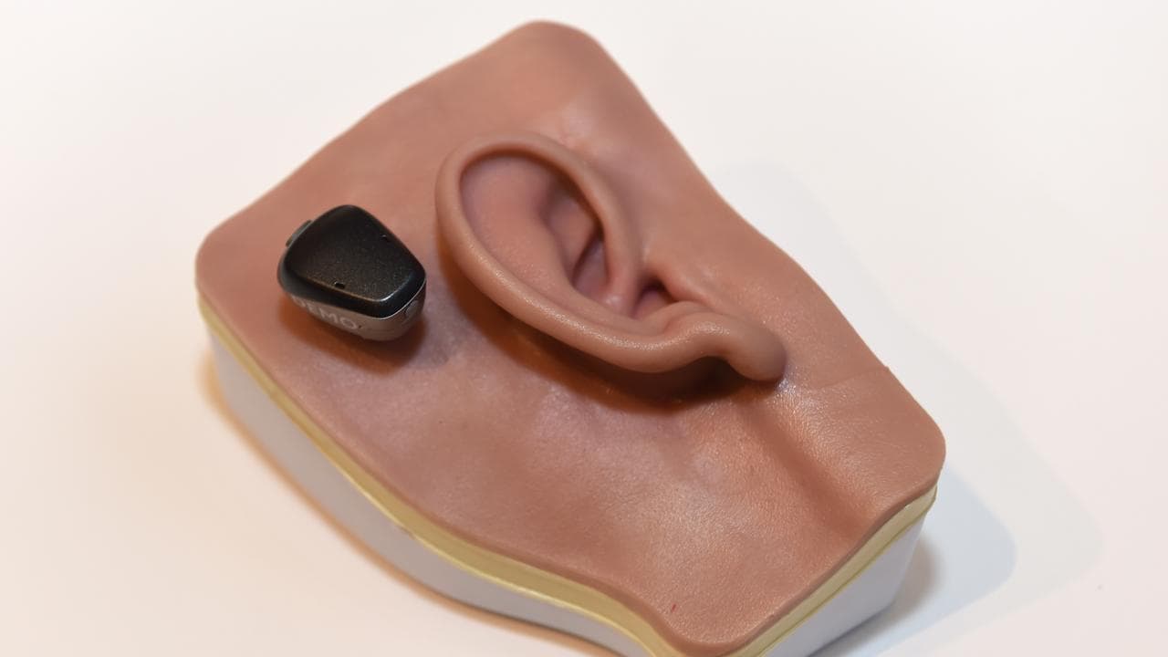 Cochlear implant device