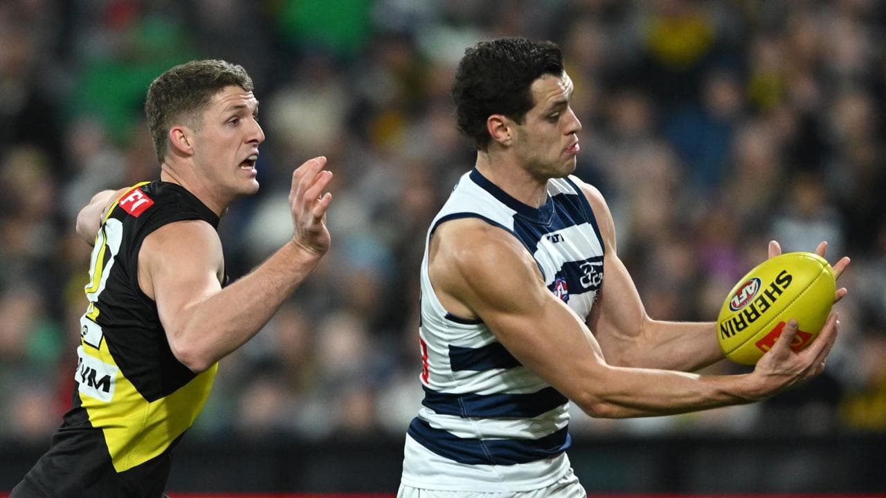 Imposing forward Shannon Neale.