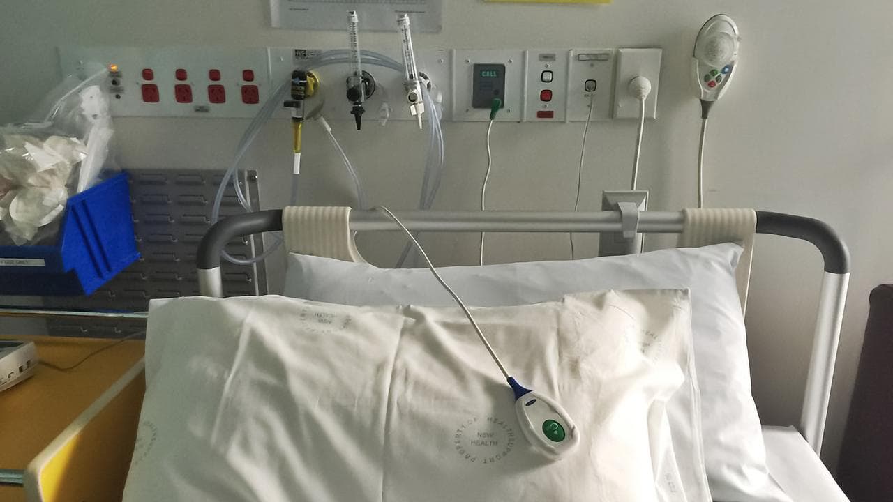 hospital bed 