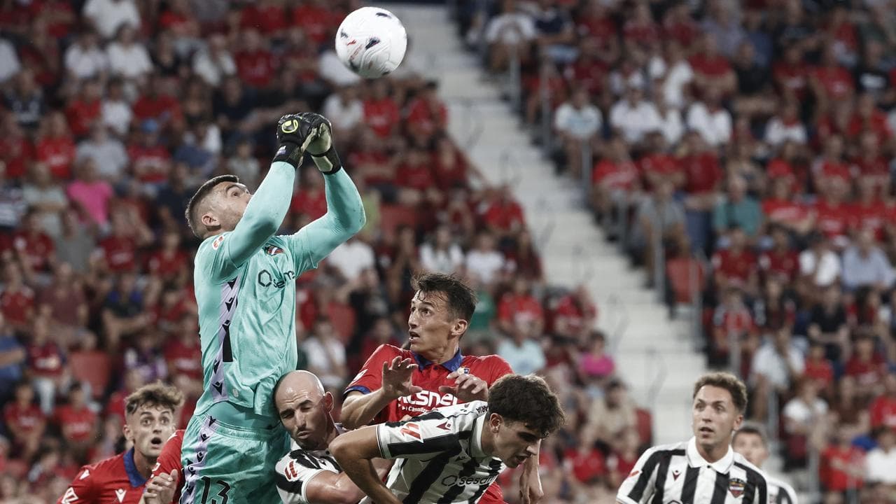 Mat Ryan 