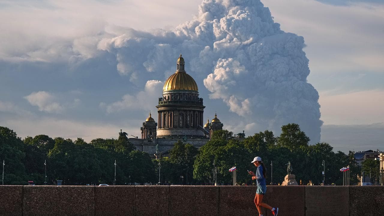 Smoke in St Petersburg after a strike on a Wildberries warehouse