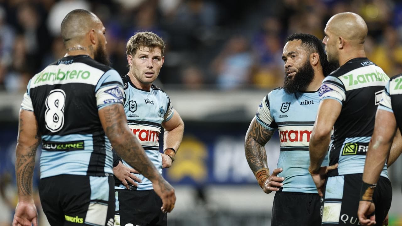 Disappointed Cronulla players.