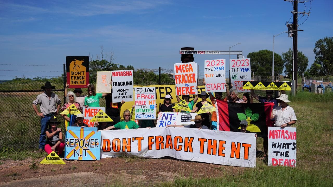 ANTI FRACKING PROTEST DARWIN PORT