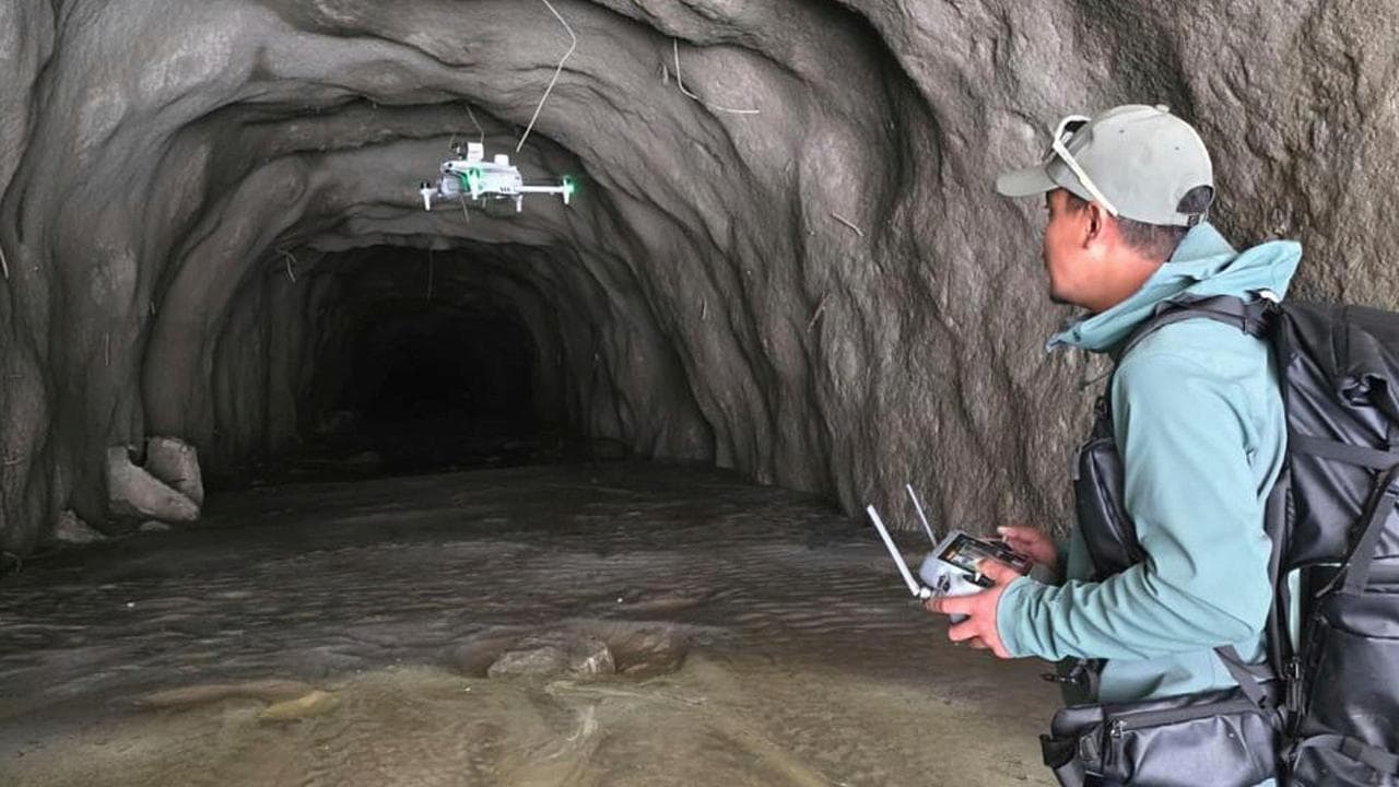Drones used to search tunnels 