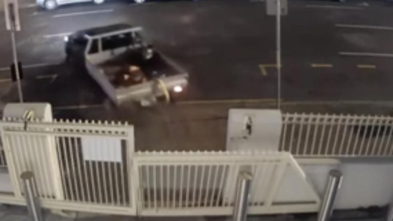 ute and gate
