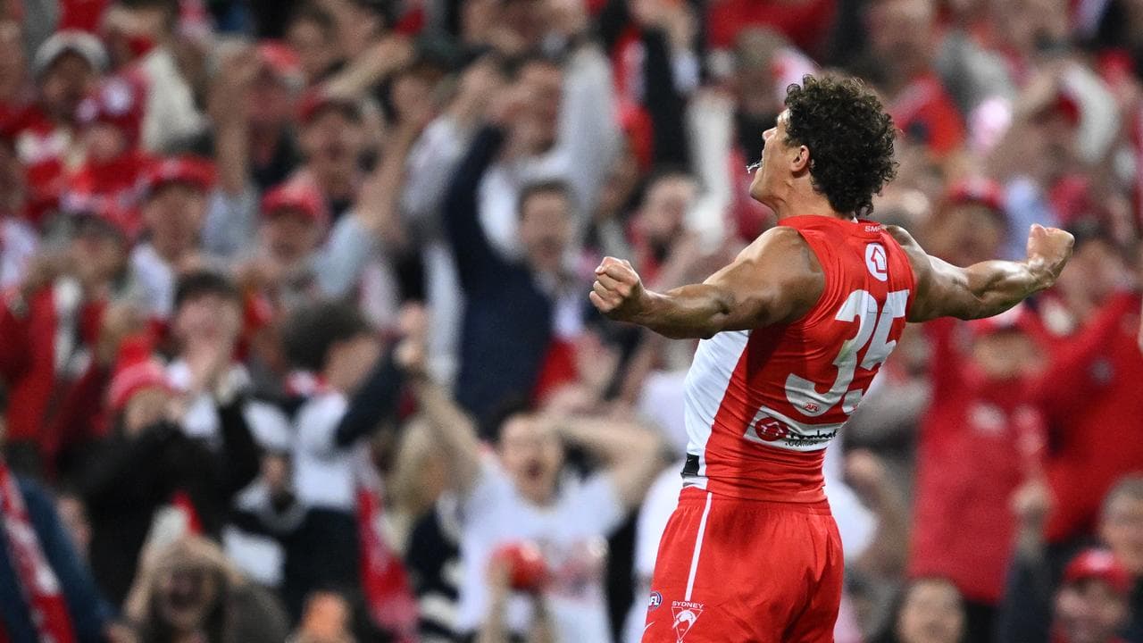 Charlie Curnow of the Swans celebrates