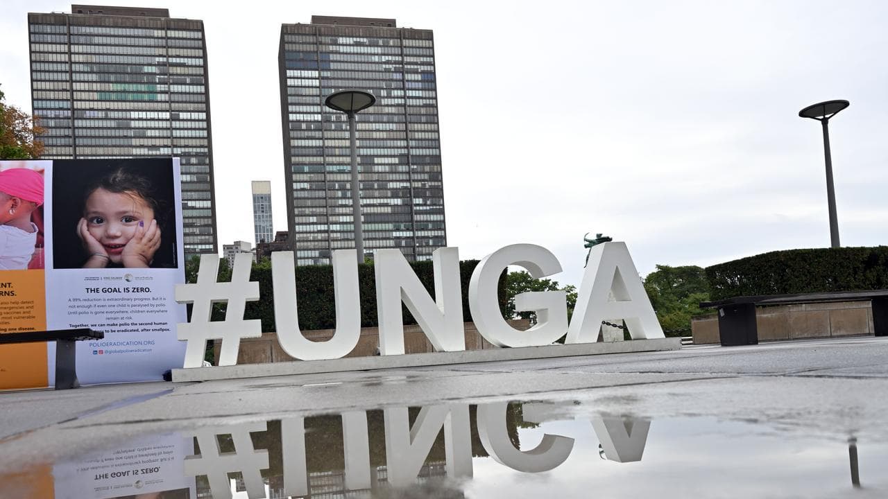 United Nations General Assembly sign