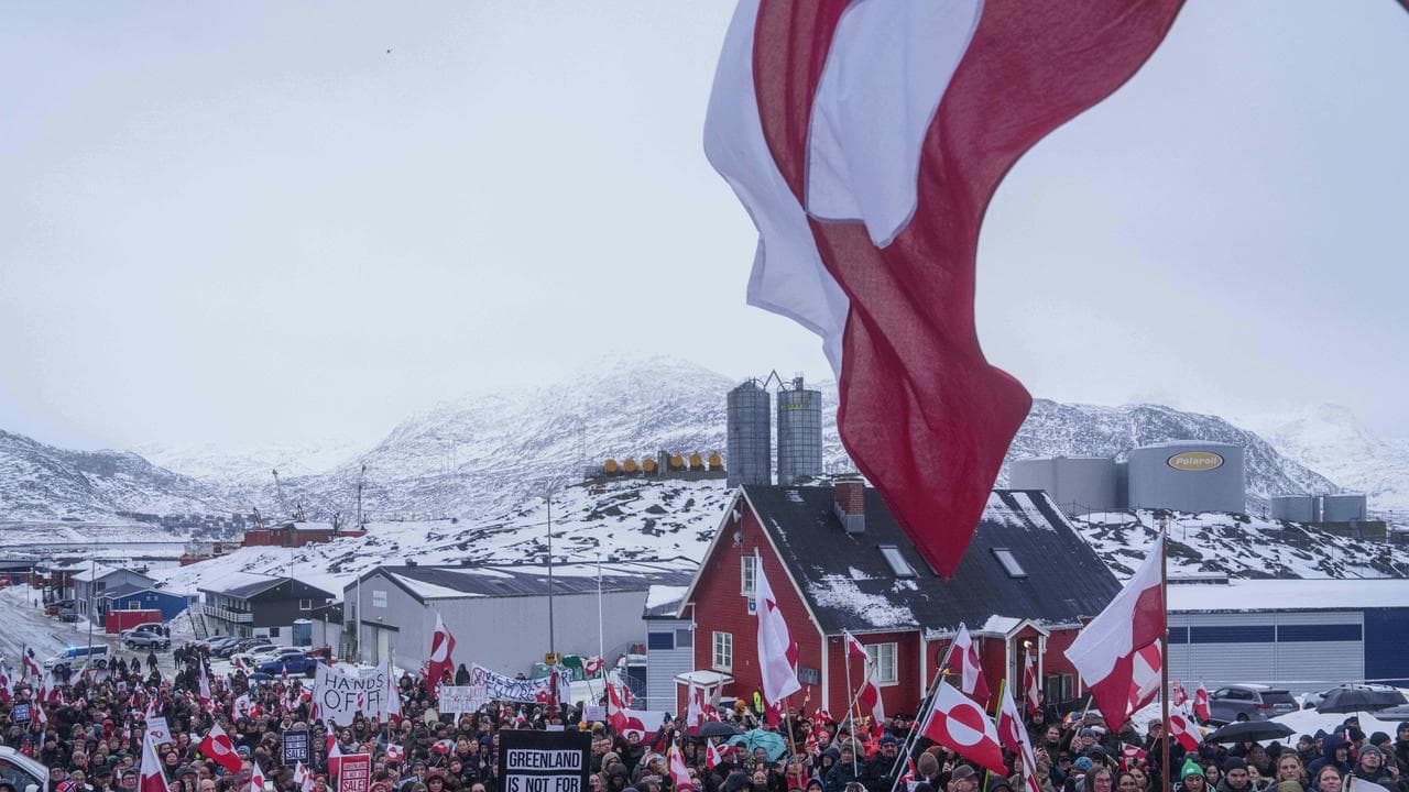 People protest against Trump's policy towards Greenland