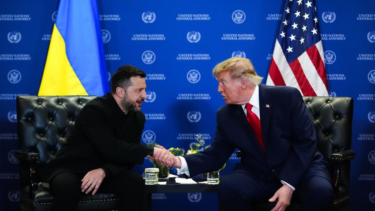 US President Donald Trump and Ukrainian President Volodymyr Zelenskiy